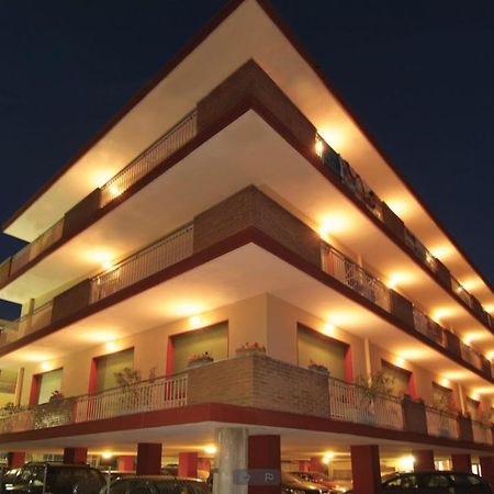 Hotel Jolanda Bellaria-Igea Marina Exteriör bild