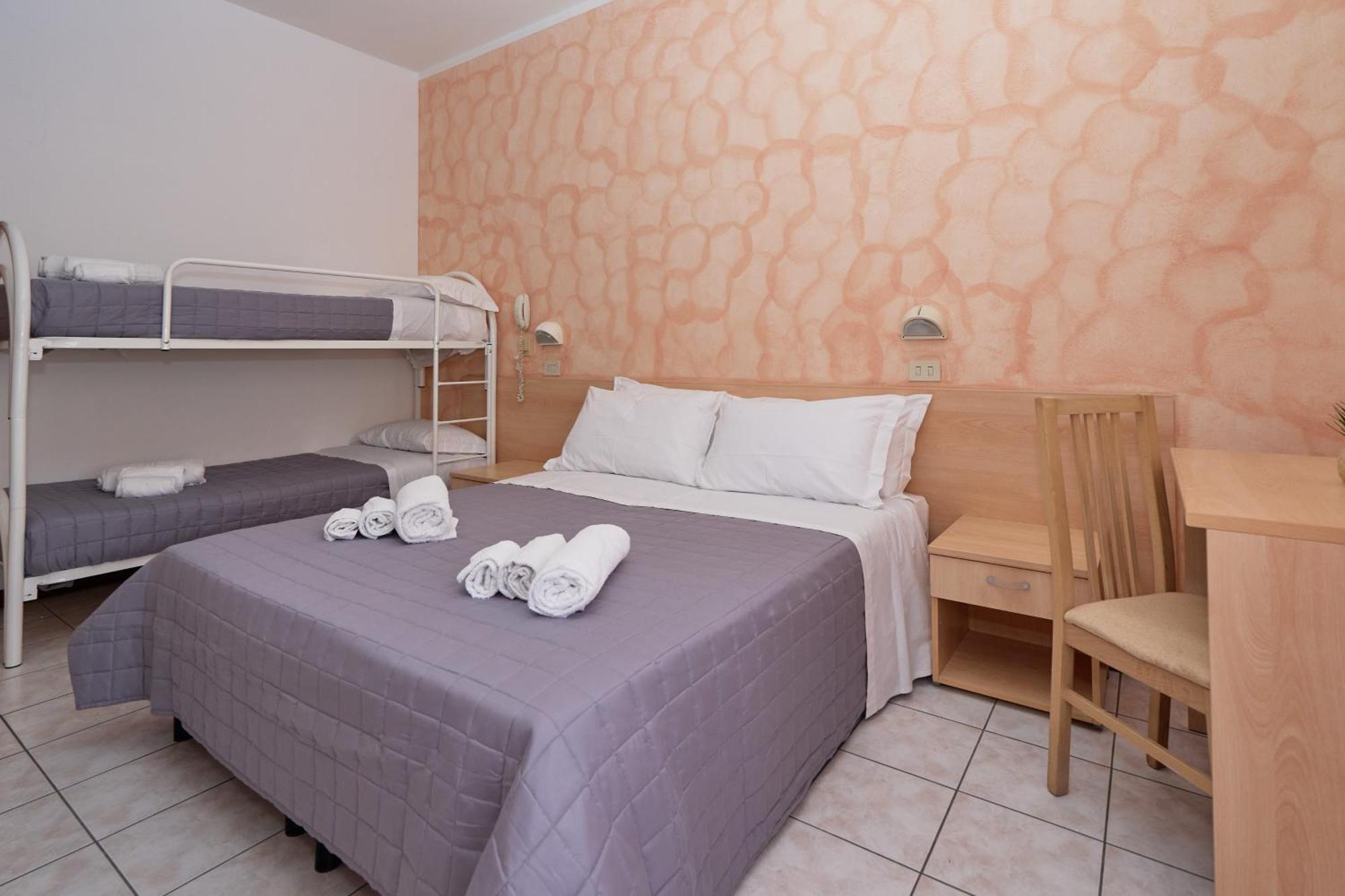 Hotel Jolanda Bellaria-Igea Marina Exteriör bild