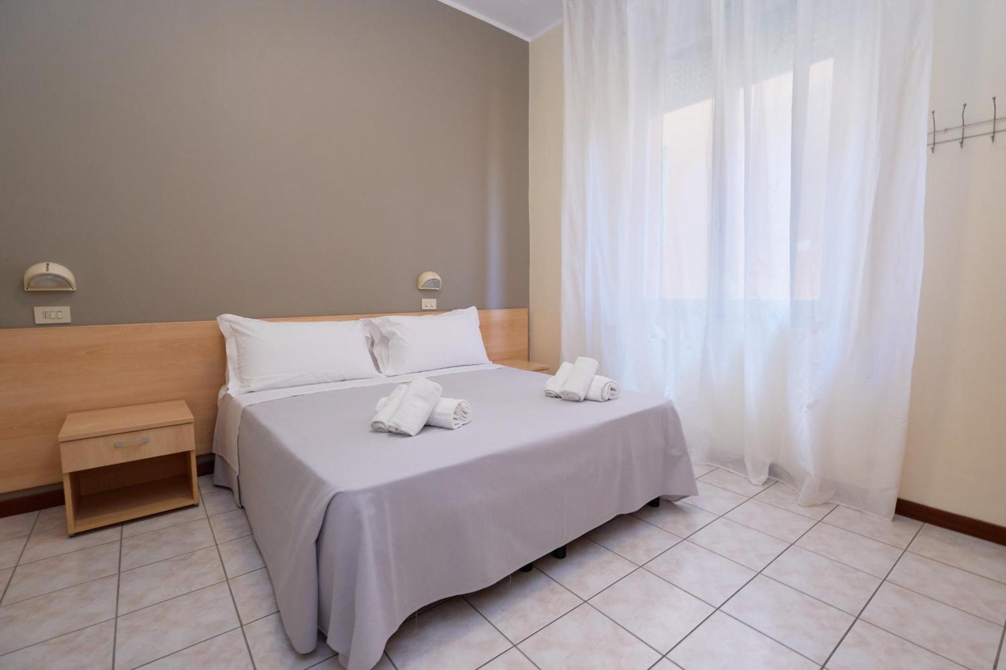 Hotel Jolanda Bellaria-Igea Marina Exteriör bild