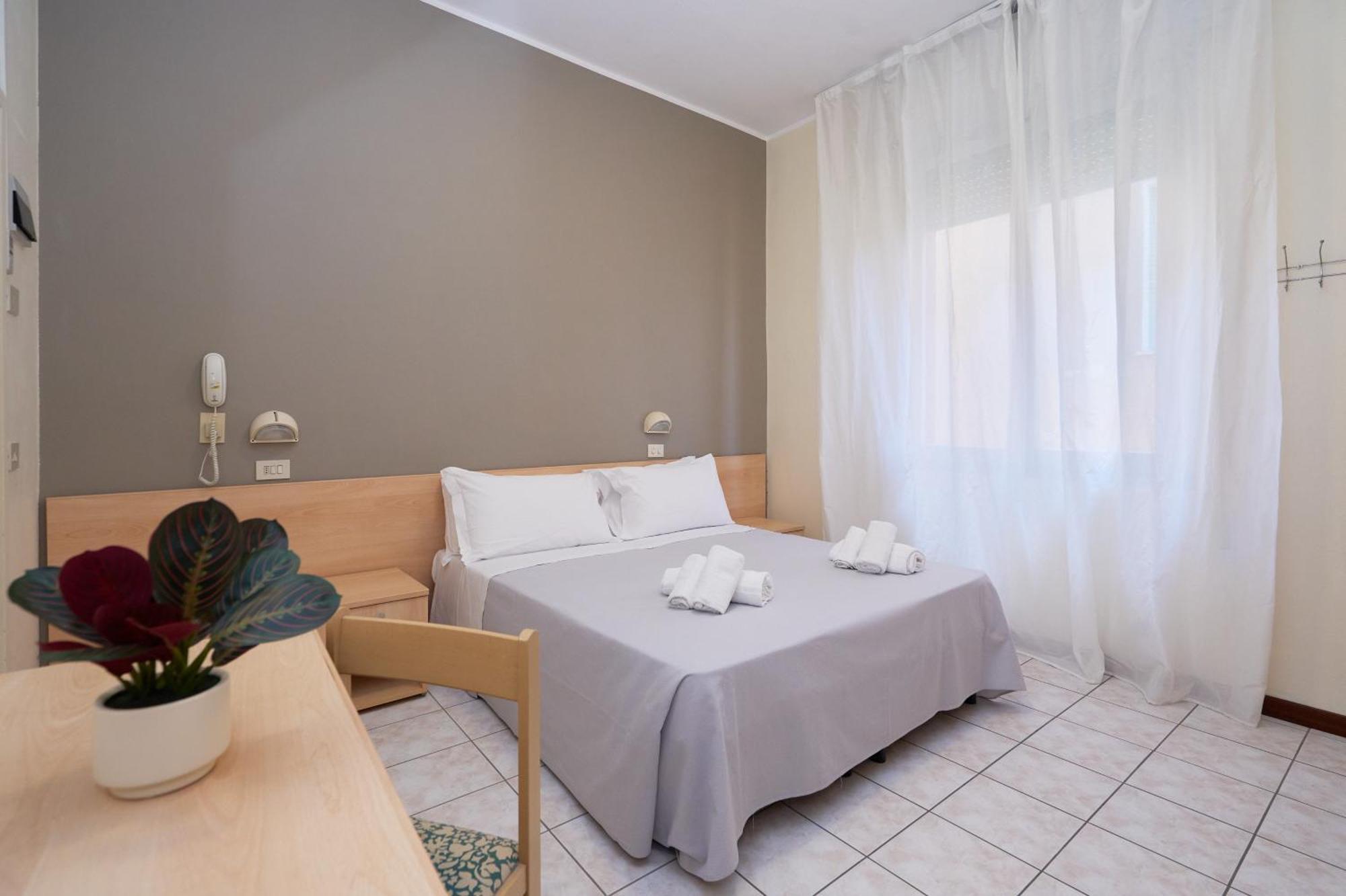 Hotel Jolanda Bellaria-Igea Marina Exteriör bild